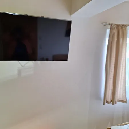 Sonnenhof Haus 2 - Eg * 塔勒