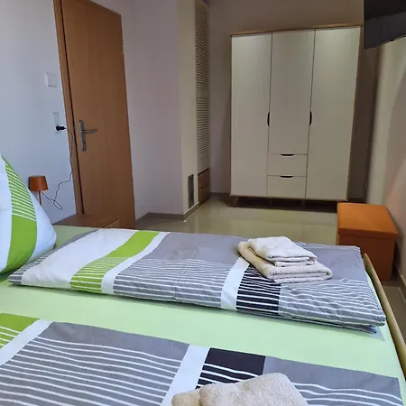 Sonnenhof Haus 2 - Eg 公寓 塔勒