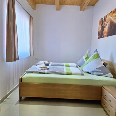 Sonnenhof Haus 2 - Eg * 塔勒